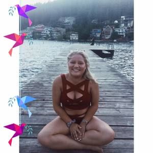 Meet your Posher, Ashley